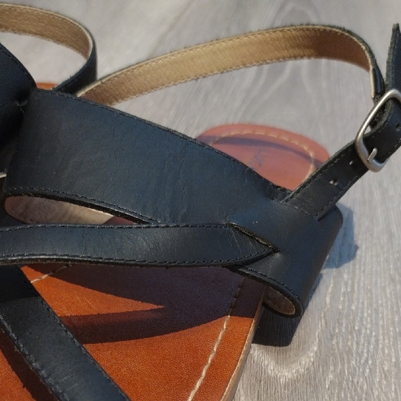 Lucky Brand Black and Tan Strappy Sandals - Picture 7 of 14